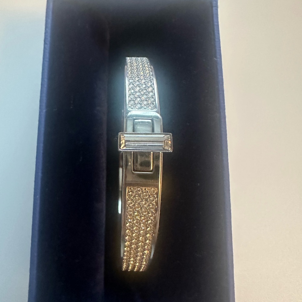 Swarovski Silver Bracelet with Intricate Detailing